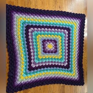 Beautiful Crocheted Blanket/Throw